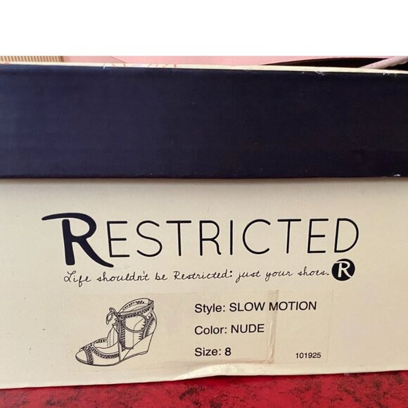 RESTRICTED "Slow Motion" Southwestern Stacked wood wedge Heel Booties Ankle *8M* - Picture 7 of 7